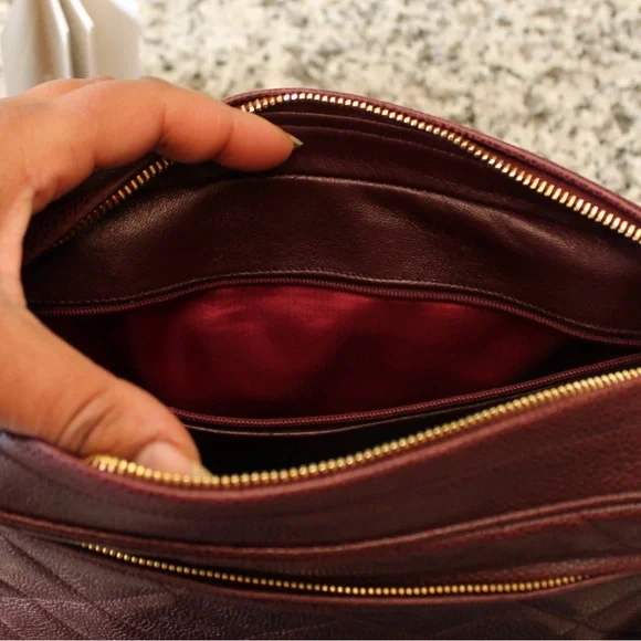 💫NEVER USED💫*RARE* CHANEL Burgundy Quilted Caviar Camera Crossbody Bag 24k GPH⚜️ - Picture 8 of 14